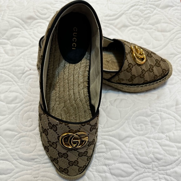 WOMEN'S GG MATELASSÉ CANVAS ESPADRILLE - Picture 2 of 3